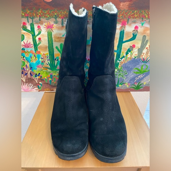 UGGS Side Zipper Suede Boots, Shearling Lining, N 1912, Black, Women's Size 10 - Picture 2 of 15